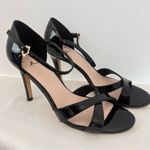 183. Ted Baker London Black Patent Leather Heels 40 9/9.5 - Picture 1 of 12